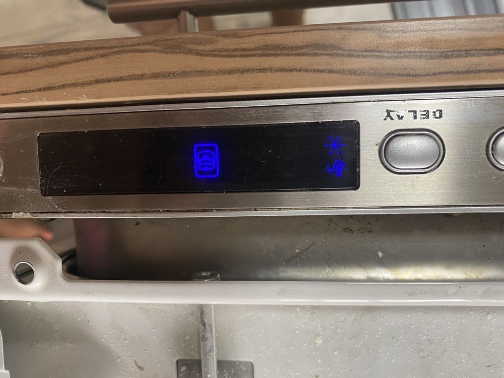 Съдомиялна Midea 45 см