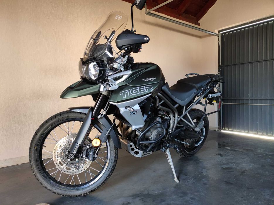 Triumph Tiger 800 XCX