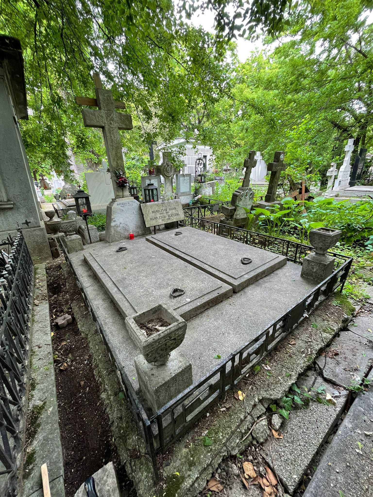 Vând/Concesionez loc de veci in Cimitirul Bellu Ortodox