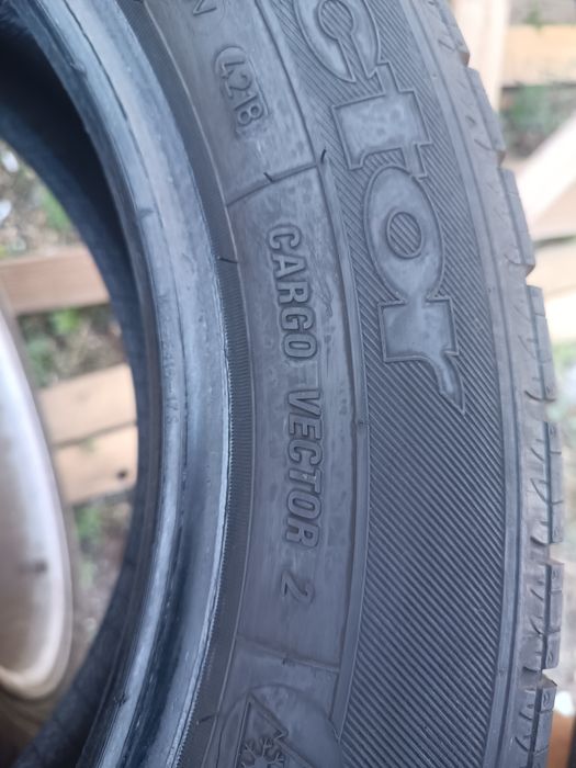 225/55/17 С Goodyear