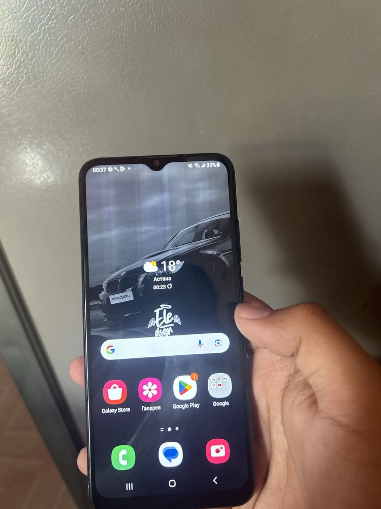 Продаю Samsung A03 В хорошеем состояние срочно!!!