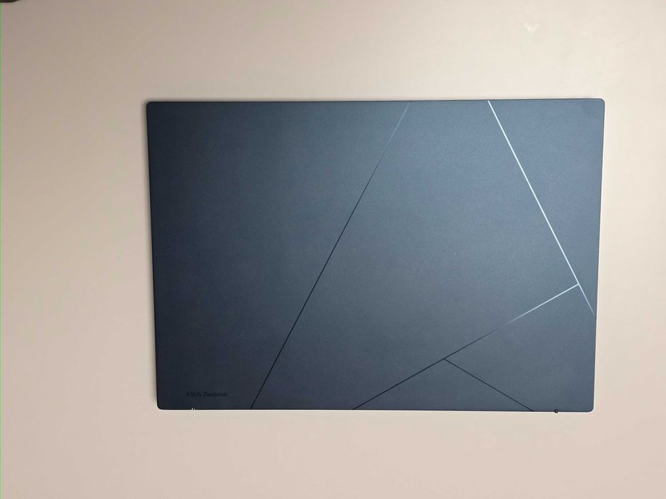 ASUS ZenBook 14 UX3405MA