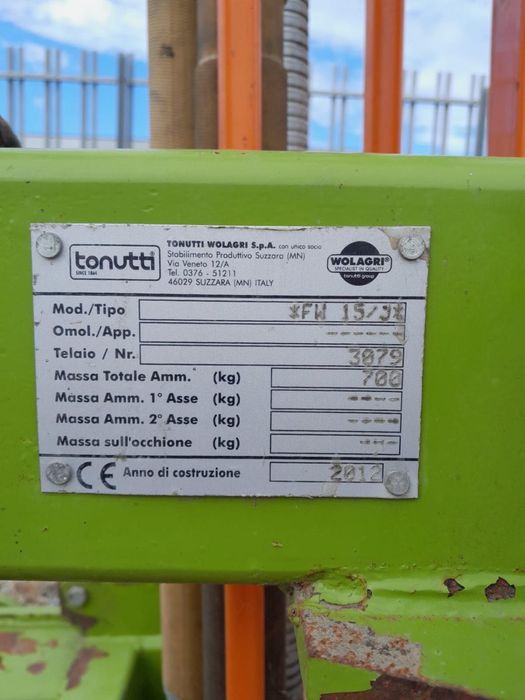 Infoliator foliator baloti rotunzi auto-incarcare  cu monitor comanda