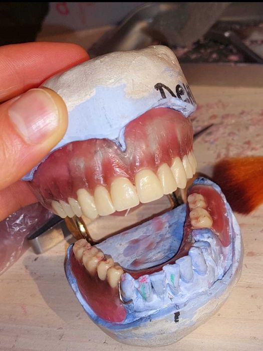 стоматологични услуги БЕЗПЛАТНИ