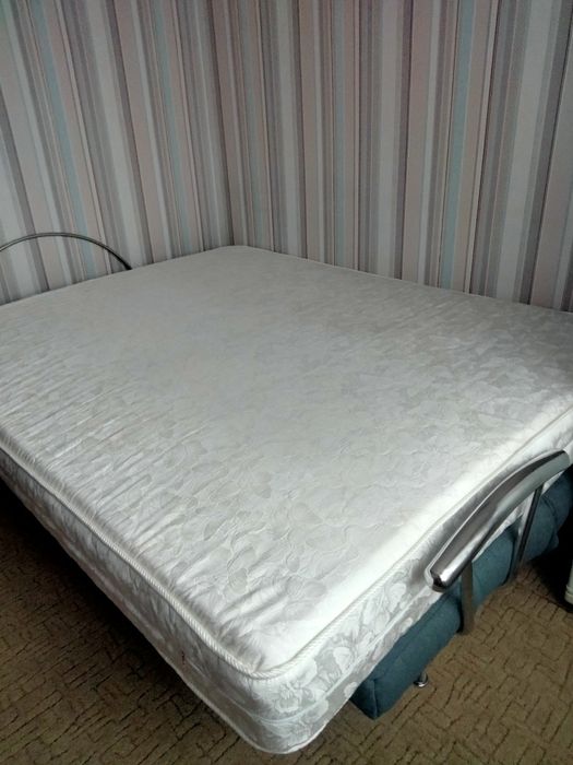 Отдам даром матрас