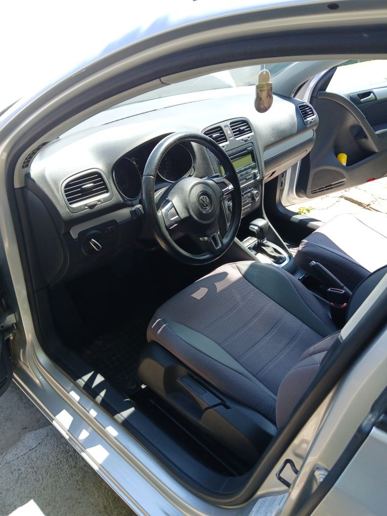 Vînd Volkswagen Golf