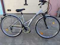 Vând bicicleta din aluminiu pentru damă