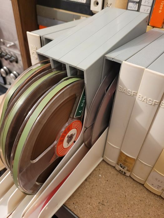 Lot 30 benzi magnetofon