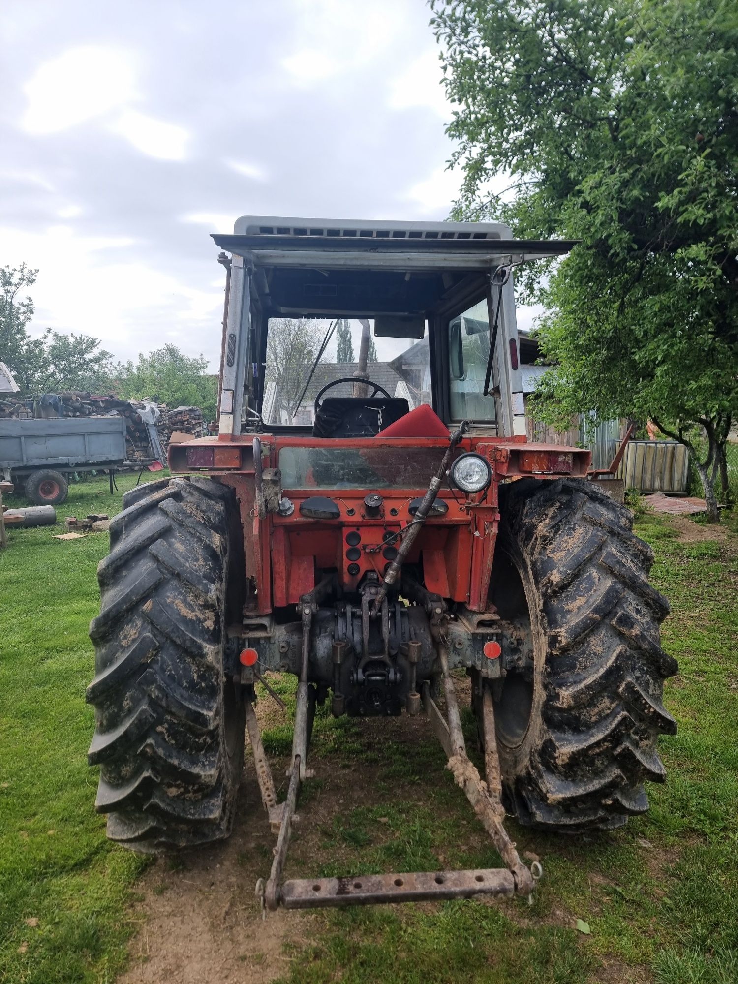 Massey ferguson 565 cu incarcator frontal