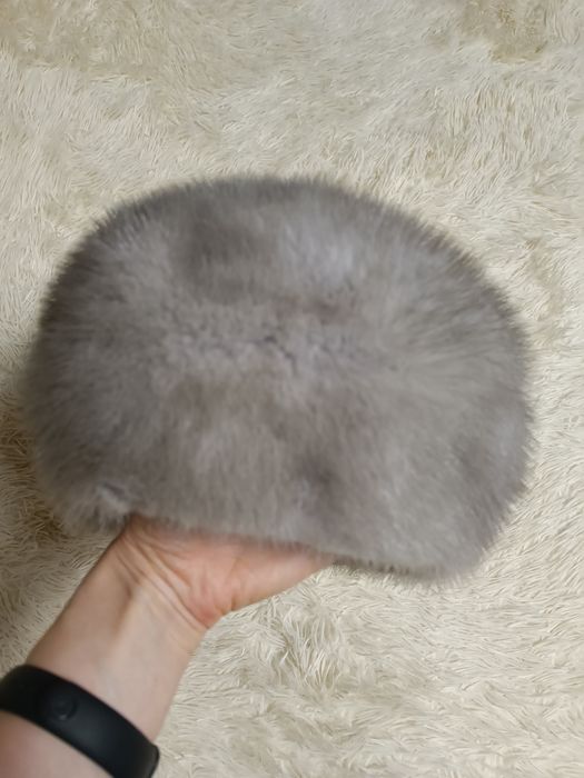 Шапка женская серая