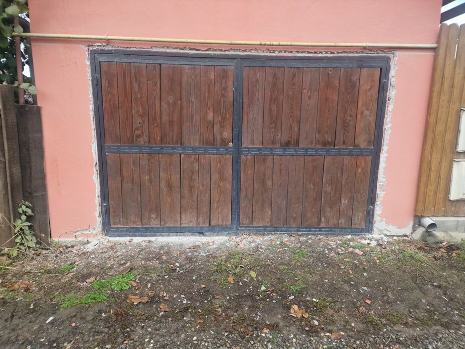 Poarta profil metalic pentru Garaj