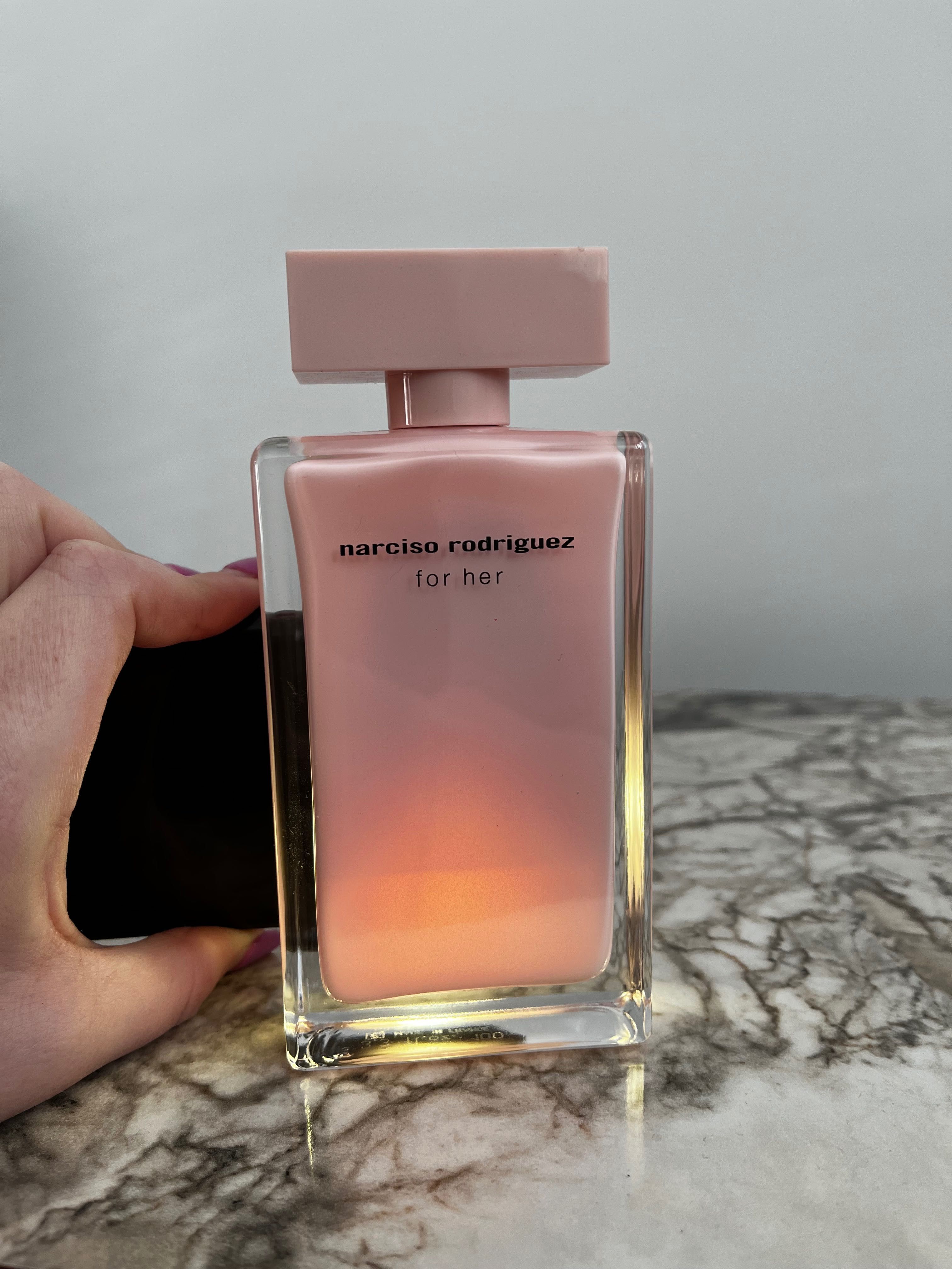 Продавам парфюм от лична колекция narciso rodriguez for her