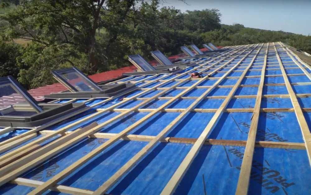 Acoperisuri noi, reparatii acoperisuri, montaj tigla orice tip