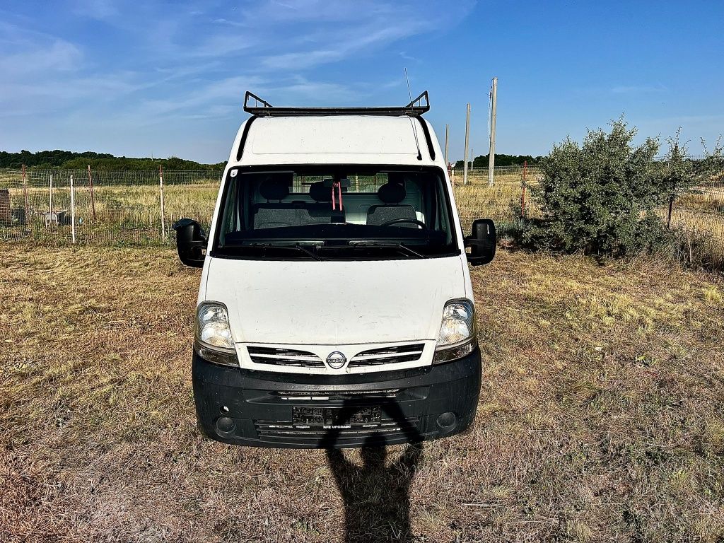 Nissan Interstar