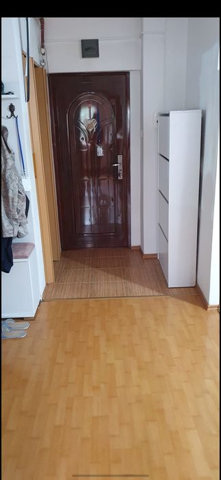 Vând apartament in Mioveni, central,negociabil