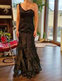 Бална дизайнерска рокля-Жана Жекова плюс подарък черни обувки на висок