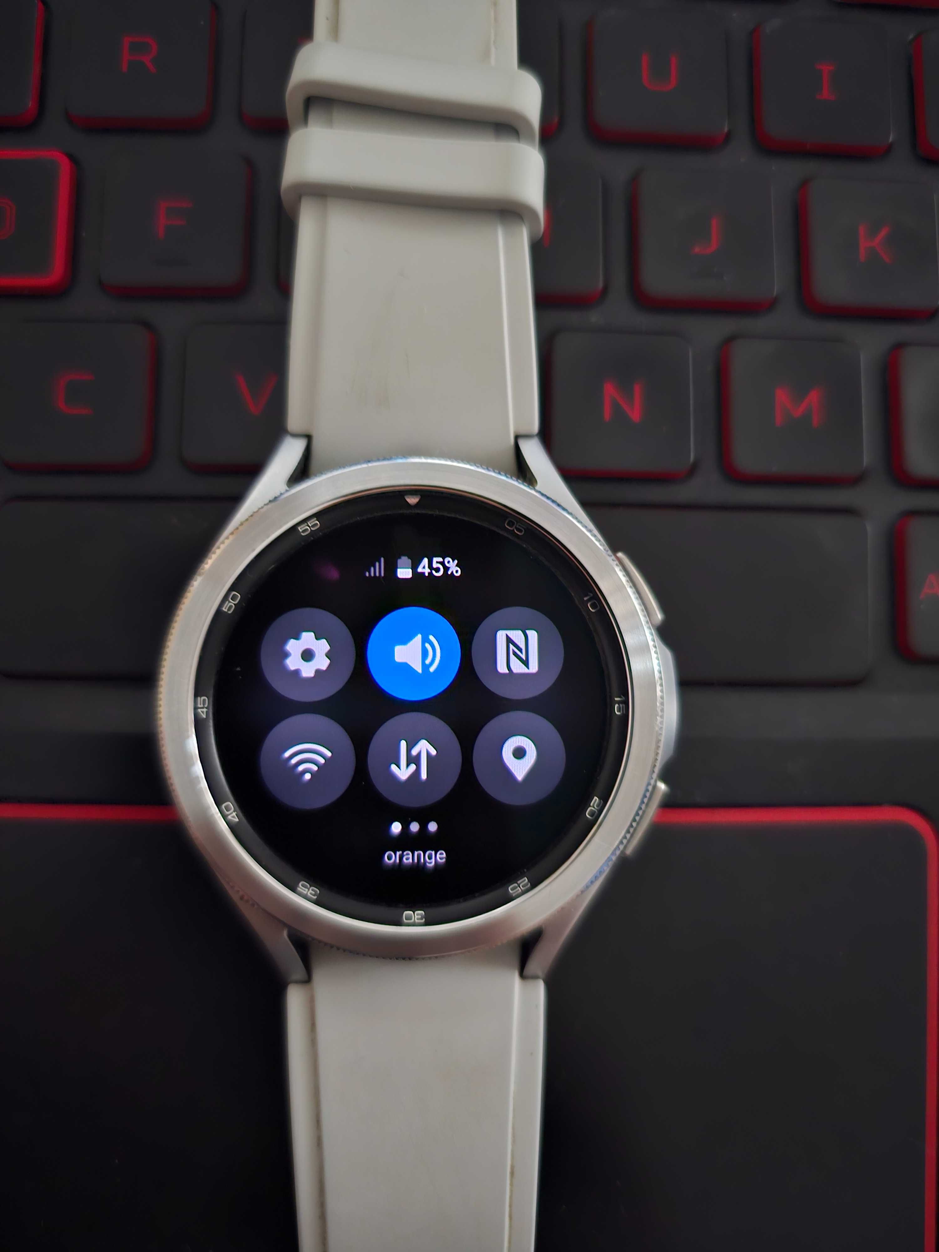 Galaxy Watch 4 LTE Silver Classic 46 mm