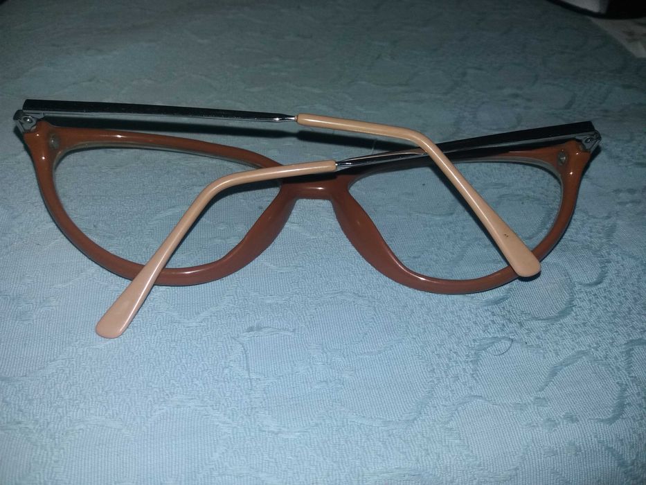 Диоптрични рамки за очила
