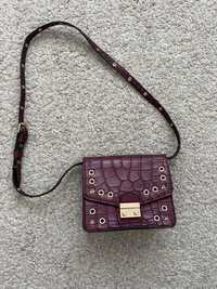 Geanta crossbody bordo cu tinte