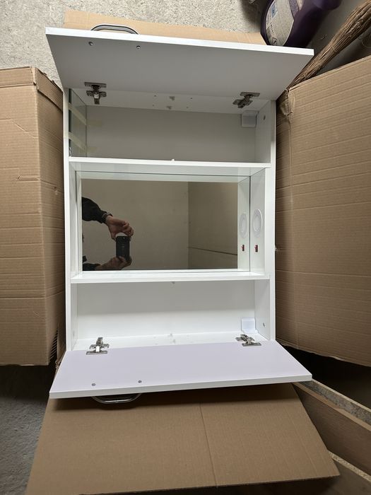 Шкаф за баня *** ЧИСТО НОВ