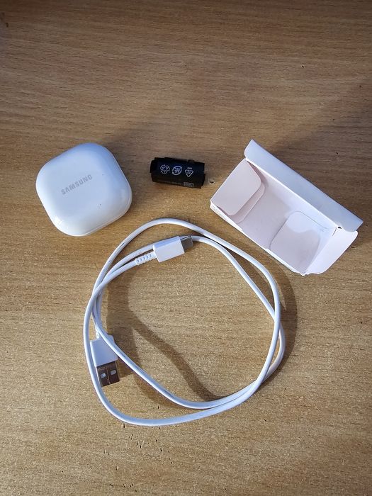 Беспроводные Наушники Samsung Galaxy Buds 2