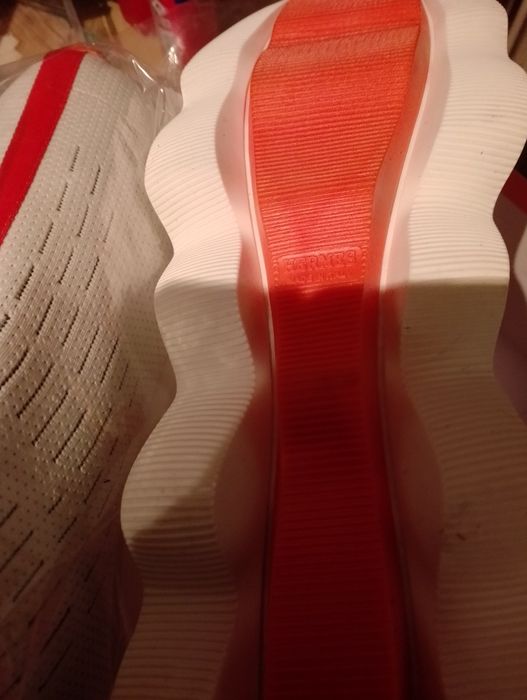 Продавам спортни обувки