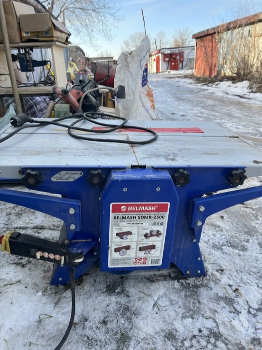 Станок деревообрабатывающий многофункциональный