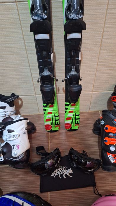 Set schiuri copii 100cm- clapari ski, casca,bete
