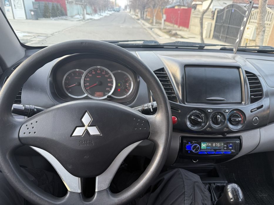 Mitsubishi L200 2011 4x4