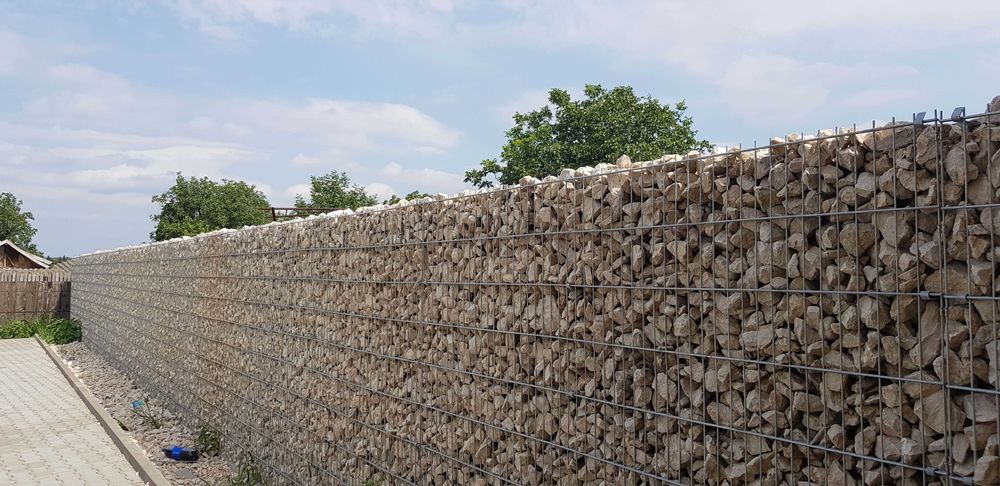 Piatra calcar, nisip, pietris bolovani beton semiumed margaritar moluz