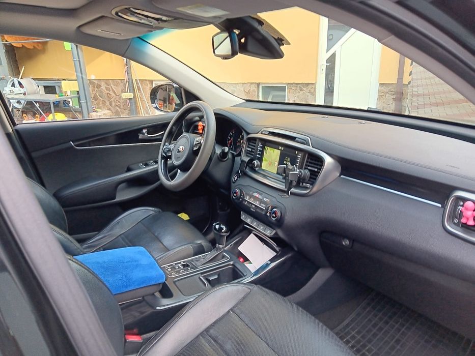 Autoturism KIA Sorento