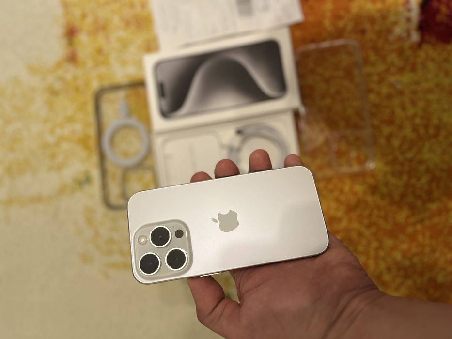 Iphone 15 pro white titanium 256gb EMAG ,GARANTIE, BON FISCAL
