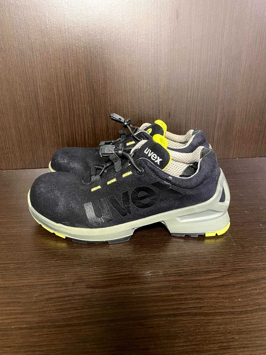 Немски работни олекотени обувки UVEX, предпазни обувки - модел 5