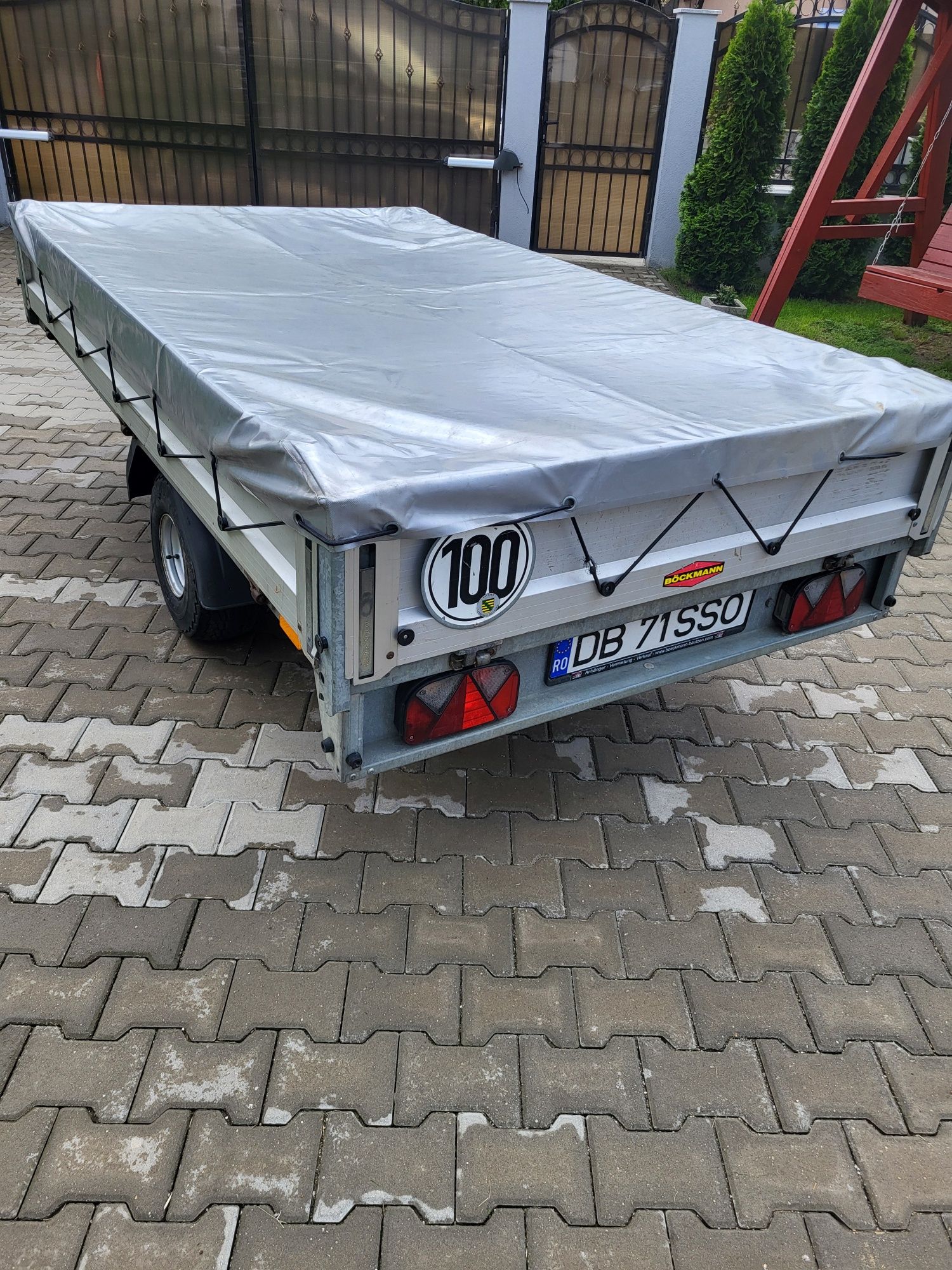 Remorcă 750kg Bockmann 2.60m X 1.40m cu prelată