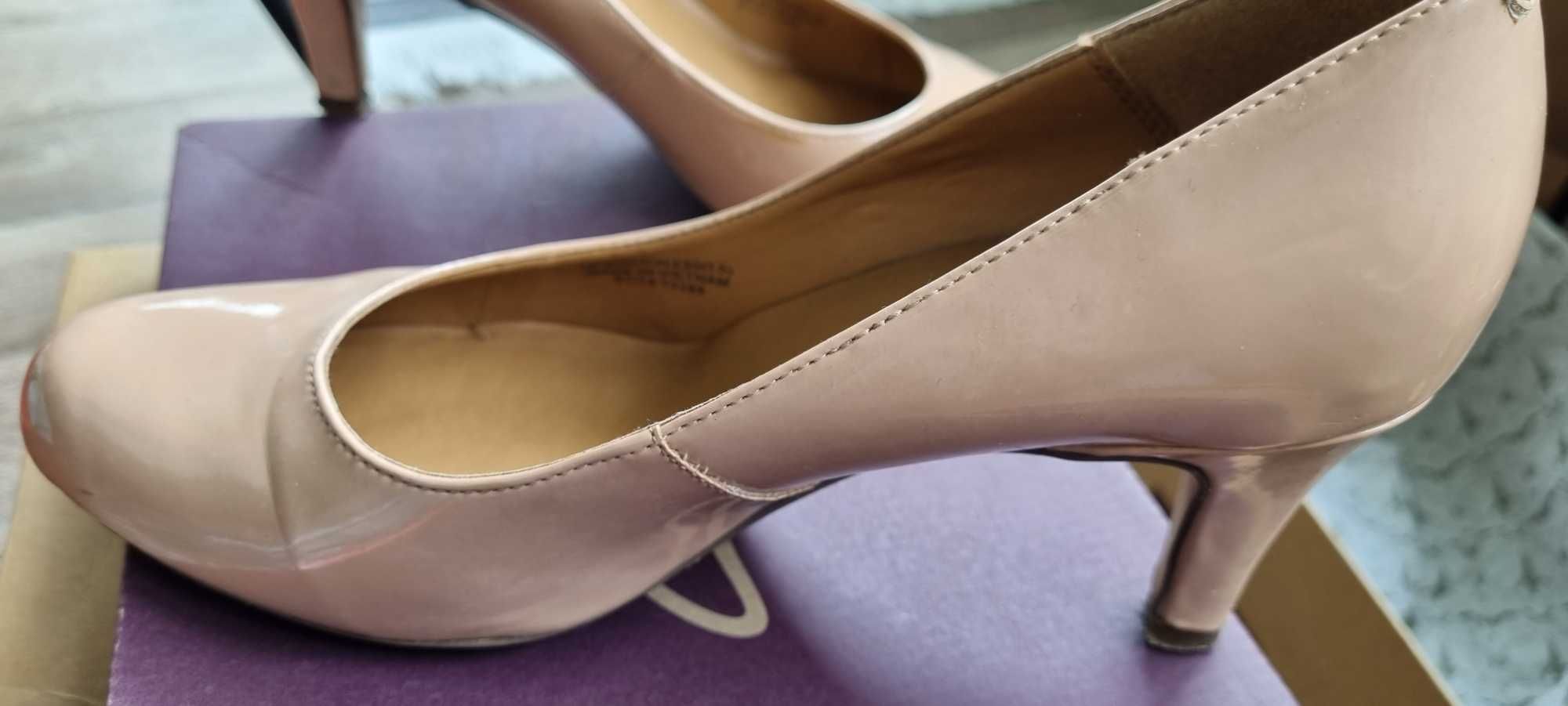 Pantofi Clarks piele lacuita, 36