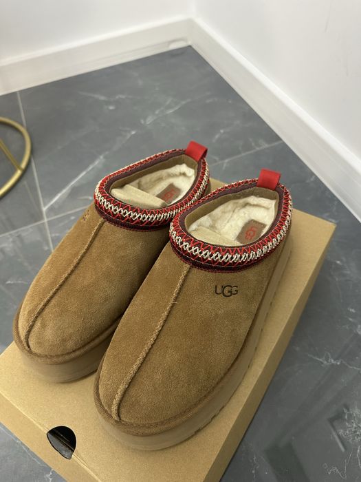 Cizme Ugg Tazz marimea 39