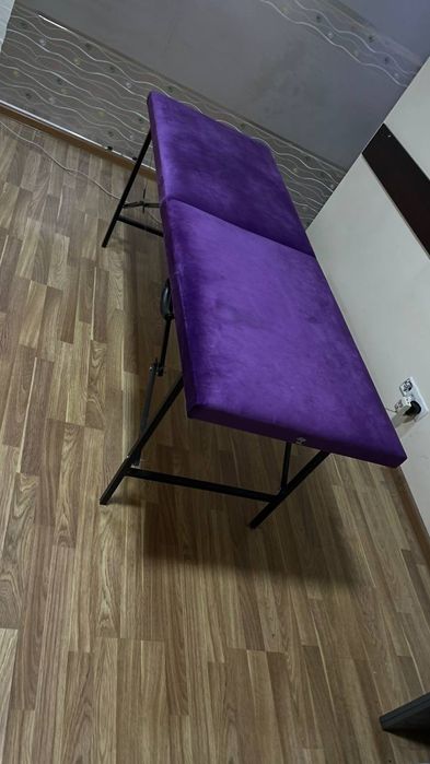 Кушетка (складывается), в идеальном состоянии.