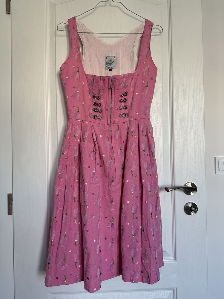 Оригинална традиционна баварска носия Dirndl
