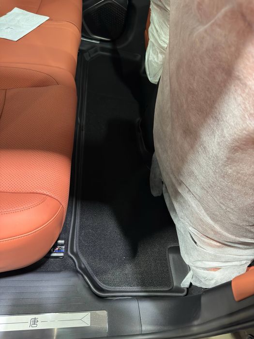 BYD TANG L • TPE salon polik