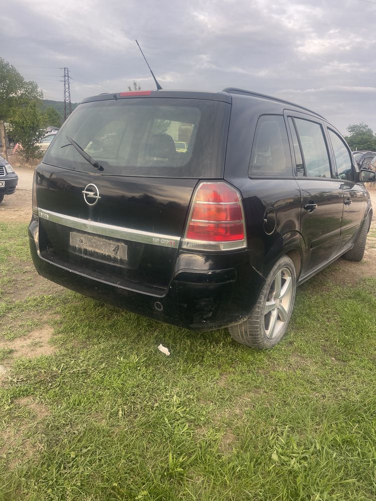 Opel zafira b 1.9cdti na chasti опел зафира Б 1.9 цдти на части