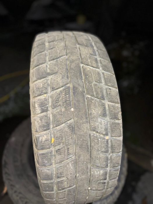 Yokohama почти как новый зимний
