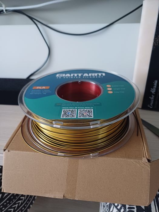 Filament pentru imprimantă 3D!
