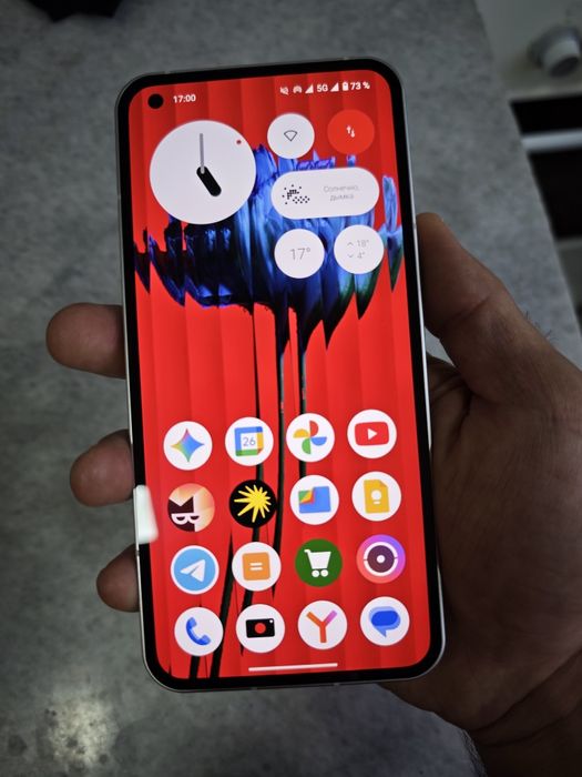 Продам смартфон Nothing phone 1