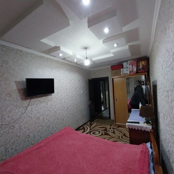 Чирчик шахар 4 м/р 3х сотилади Бош толов 12.500$ Паспорт бн Ипотека