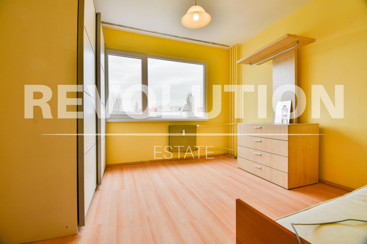 Дава се под наем Тристаен апартамент в София, Люлин 10 - 95 кв.м за 415 € - Снимка #9