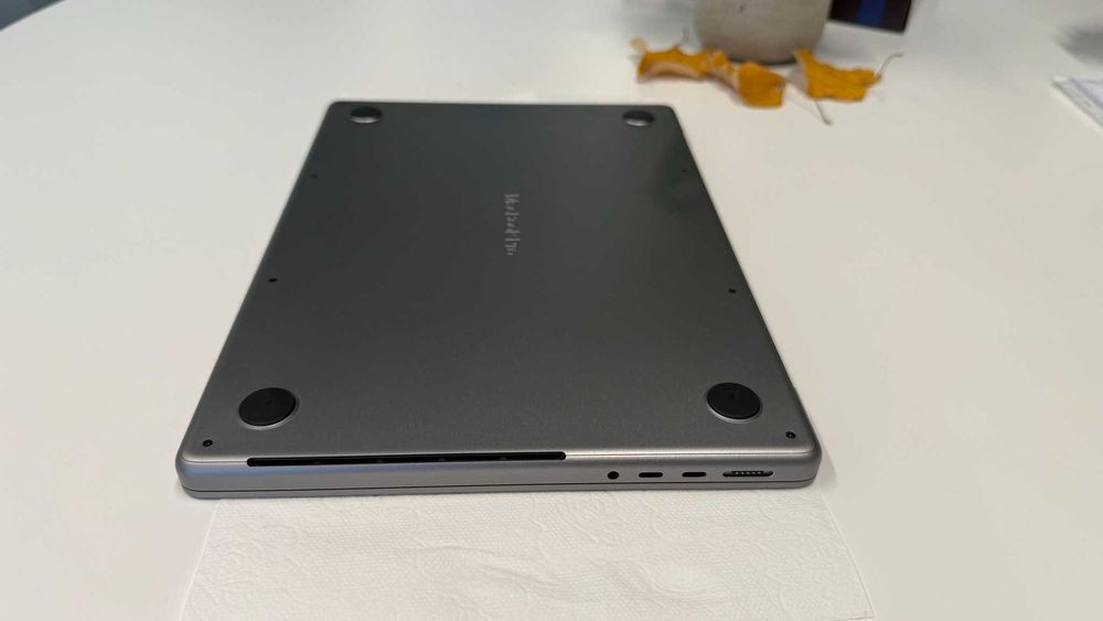 MacBook Pro 14" M1 Pro (2021), 16GB RAM, 512 GB