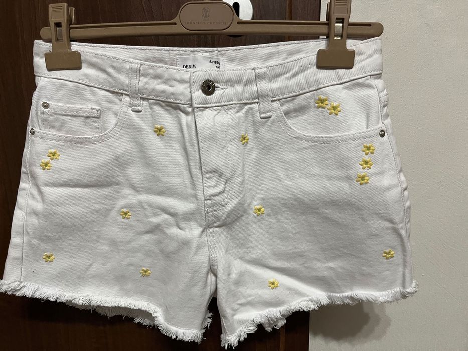 Продавам къси панталони sinsay