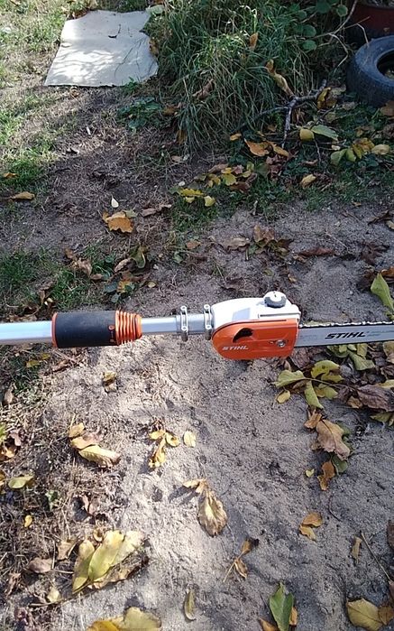 Vand emondor(drujba telescopica de inaltime)stihl(sthil)ht 135 nou