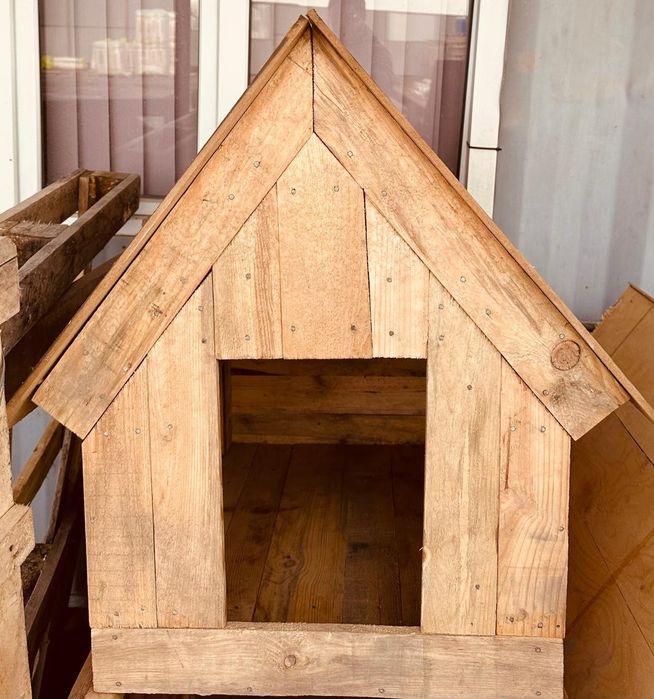 Продам будку собачью