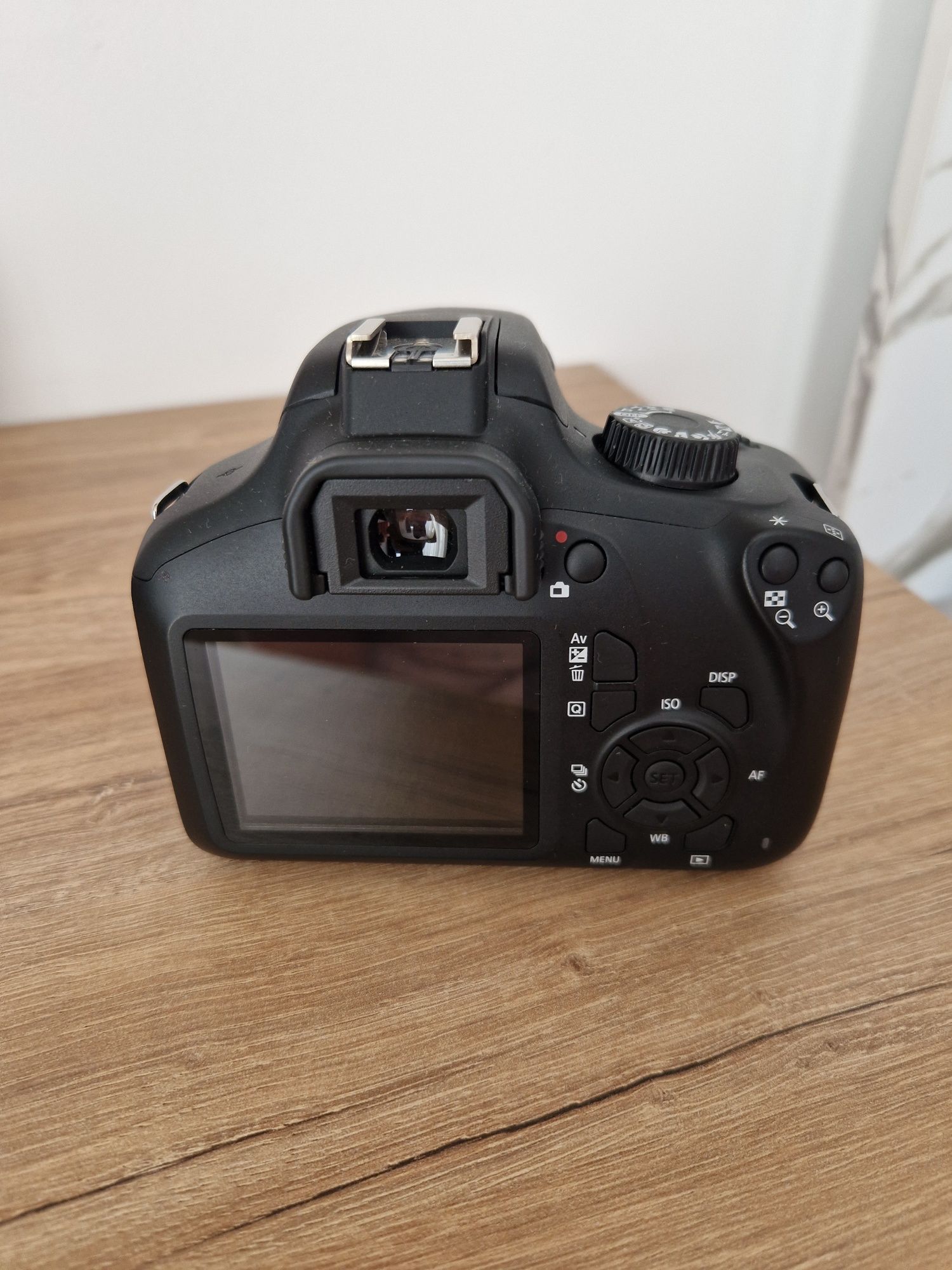 Aparat foto DSLR Canon EOS 4000D,18.0 MP, Negru + Obiectiv EF-S 18-55m